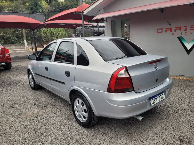 CORSA 1.8 MPFI MAXX SEDAN 8V FLEX 4P MANUAL - 2005 - CARLOS BARBOSA