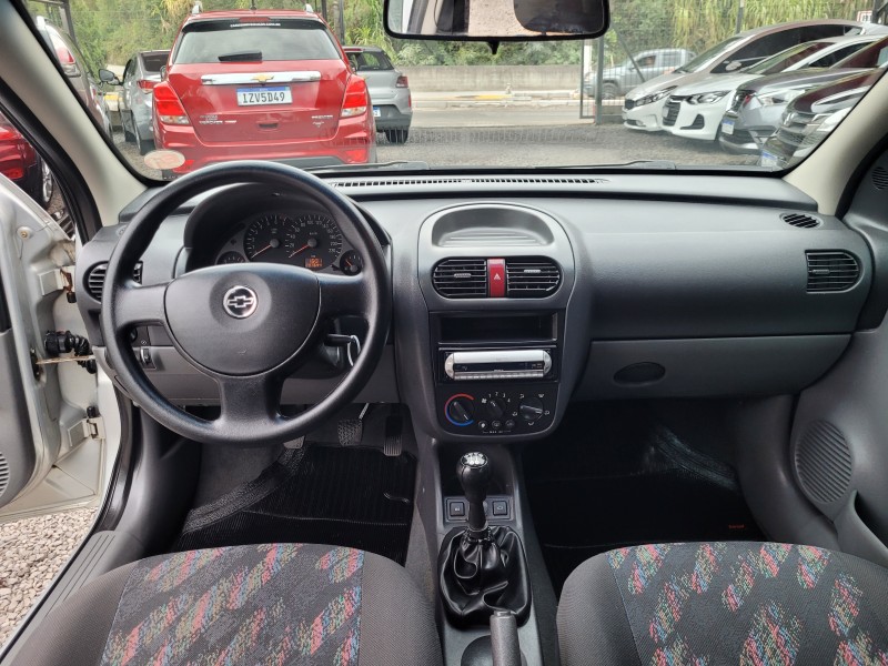 CORSA 1.8 MPFI MAXX SEDAN 8V FLEX 4P MANUAL - 2005 - CARLOS BARBOSA