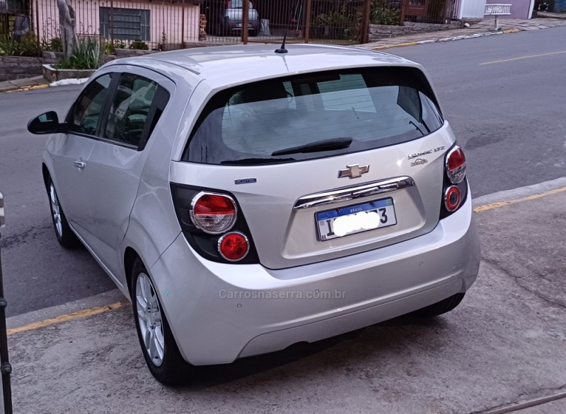 SONIC 1.6 LTZ 16V FLEX 4P MANUAL - 2013 - FARROUPILHA