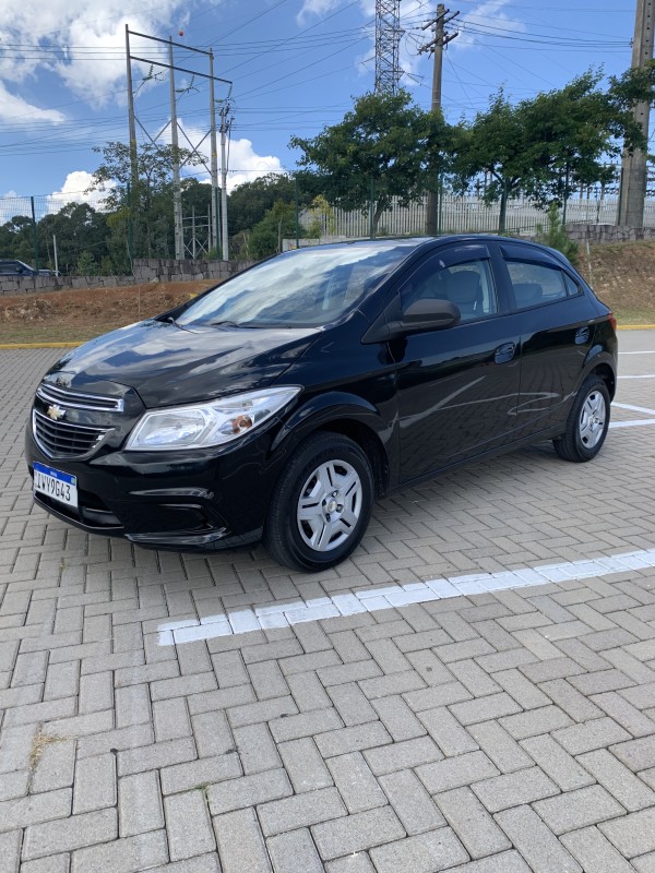 ONIX 1.0 LT 12V FLEX 4P MANUAL - 2016 - CAXIAS DO SUL