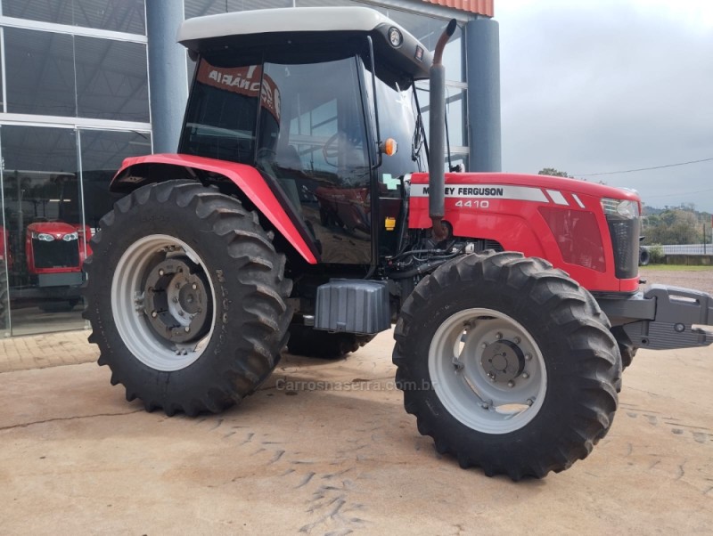 TRATOR 4410  - 2021 - GUAPORé