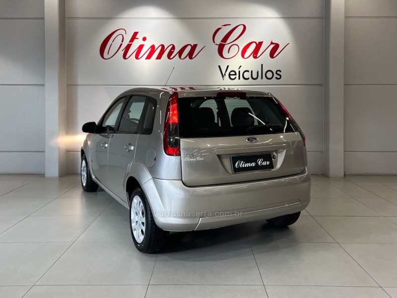 FIESTA 1.6 MPI CLASS HATCH 8V FLEX 4P MANUAL - 2013 - FLORES DA CUNHA