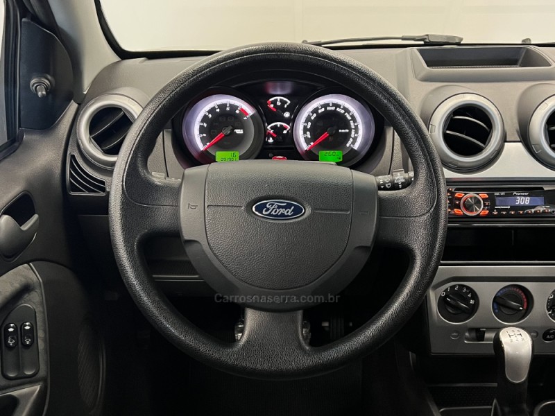 FIESTA 1.6 MPI CLASS HATCH 8V FLEX 4P MANUAL - 2013 - FLORES DA CUNHA