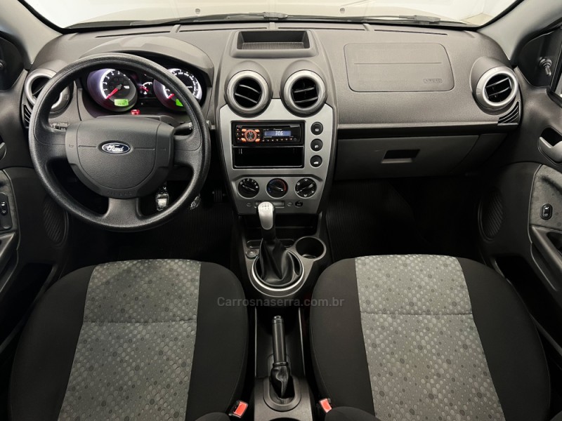 FIESTA 1.6 MPI CLASS HATCH 8V FLEX 4P MANUAL - 2013 - FLORES DA CUNHA