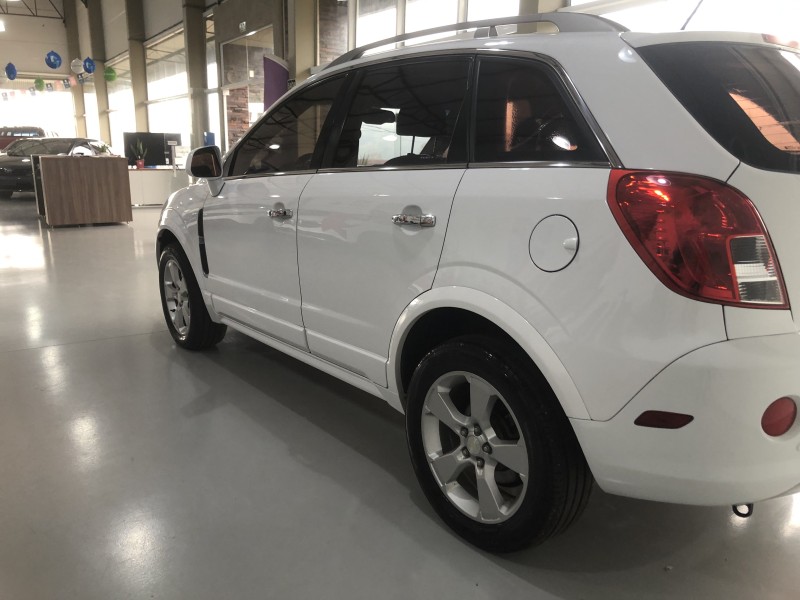 CAPTIVA 2.4 FWD SPORT 16V GASOLINA 4P AUTOMÁTICO - 2015 - VALE REAL