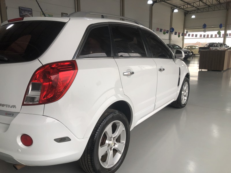 CAPTIVA 2.4 FWD SPORT 16V GASOLINA 4P AUTOMÁTICO - 2015 - VALE REAL