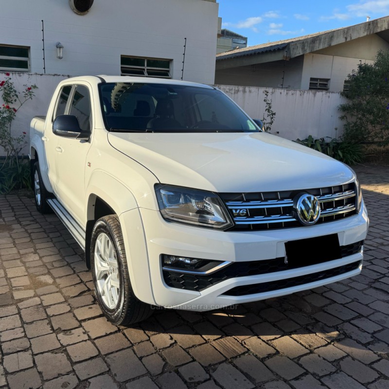 AMAROK 3.0 V6 TDI HIGHLINE CD DIESEL 4MOTION AUTOMÁTICO - 2021 - BENTO GONçALVES