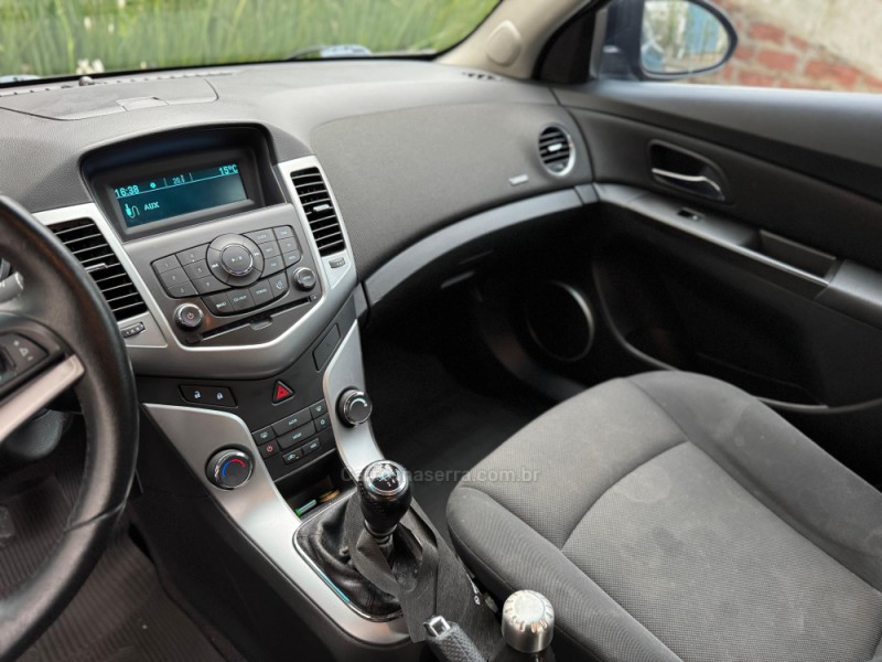 CRUZE 1.8 LT 16V FLEX 4P MANUAL - 2014 - FARROUPILHA
