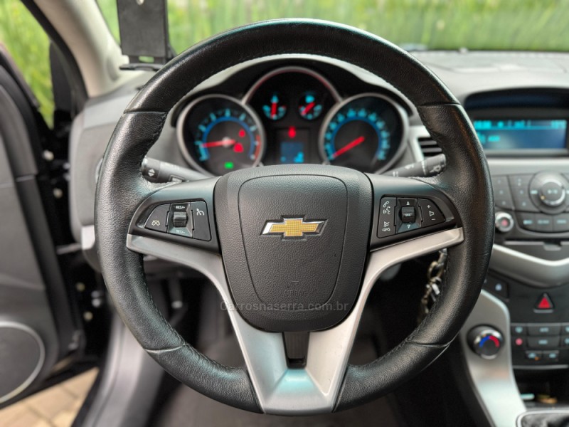 CRUZE 1.8 LT 16V FLEX 4P MANUAL - 2014 - FARROUPILHA