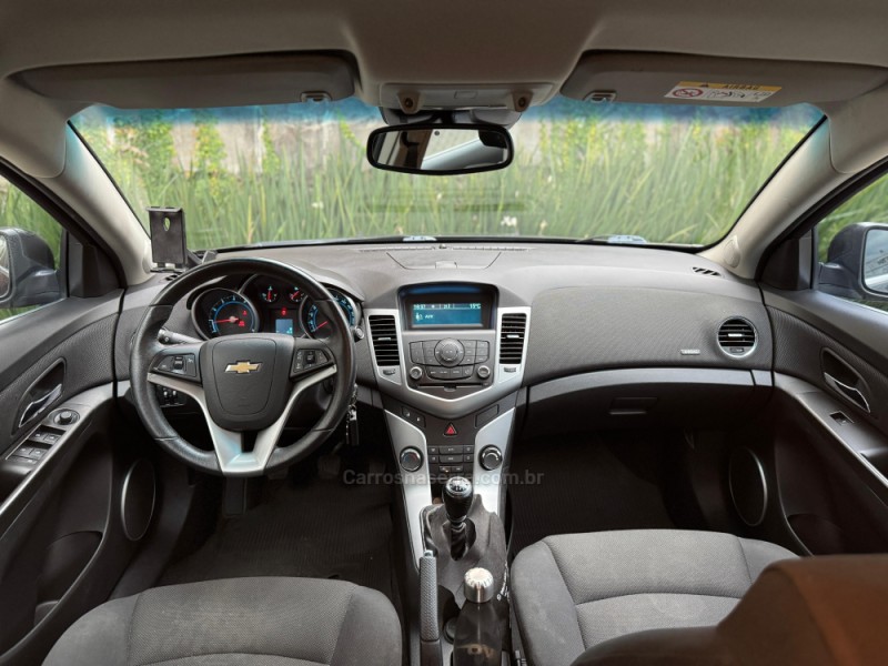 CRUZE 1.8 LT 16V FLEX 4P MANUAL - 2014 - FARROUPILHA