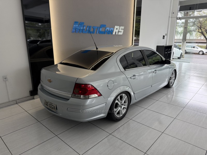 VECTRA 2.0 MPFI ELEGANCE 8V 140CV FLEX 4P MANUAL - 2010 - ESTâNCIA VELHA