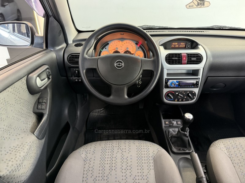 CORSA 1.8 MPFI PREMIUM SEDAN 8V FLEX 4P MANUAL - 2006 - ESTâNCIA VELHA