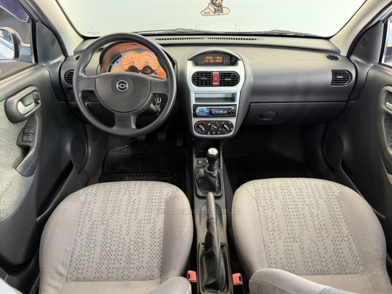 CORSA 1.8 MPFI PREMIUM SEDAN 8V FLEX 4P MANUAL - 2006 - ESTâNCIA VELHA