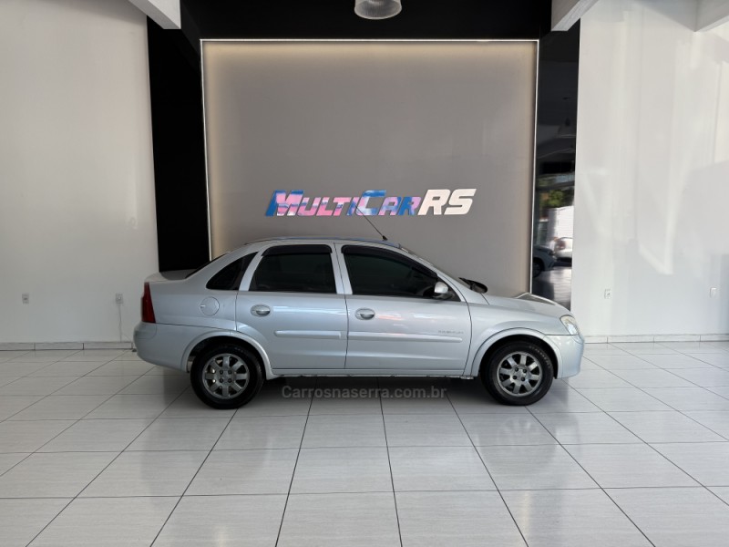 CORSA 1.8 MPFI PREMIUM SEDAN 8V FLEX 4P MANUAL - 2006 - ESTâNCIA VELHA