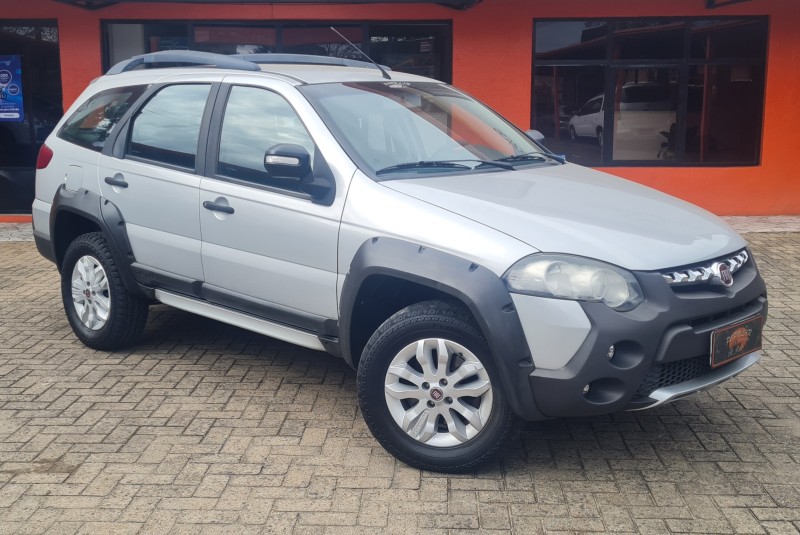 PALIO 1.8 MPI ADVENTURE LOCKER WEEKEND 8V FLEX 4P MANUAL - 2014 - CANELA