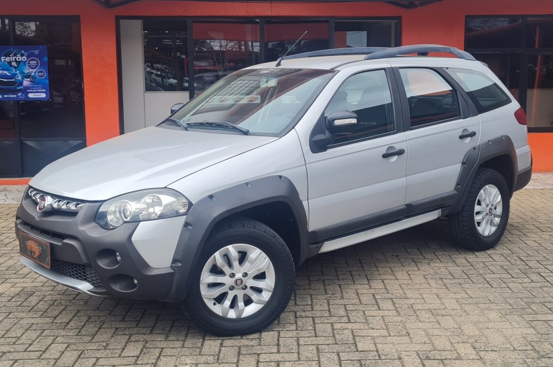 PALIO 1.8 MPI ADVENTURE LOCKER WEEKEND 8V FLEX 4P MANUAL - 2014 - CANELA