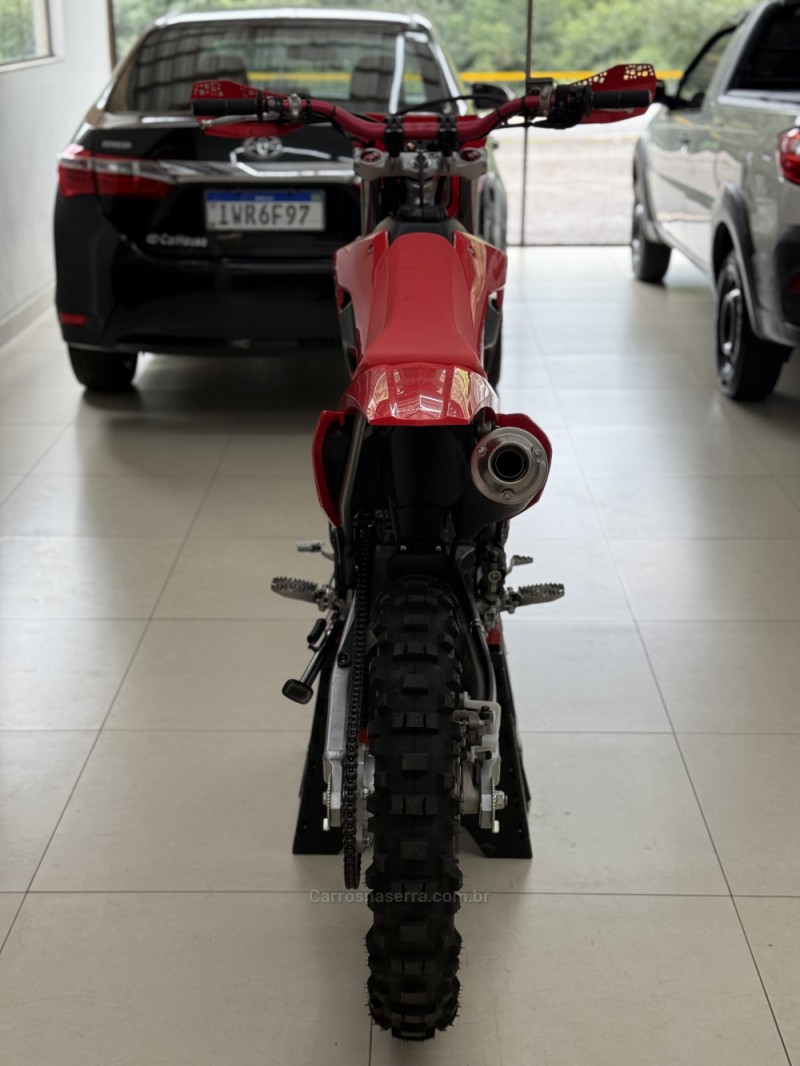 CRF 250F  - 2025 - FARROUPILHA