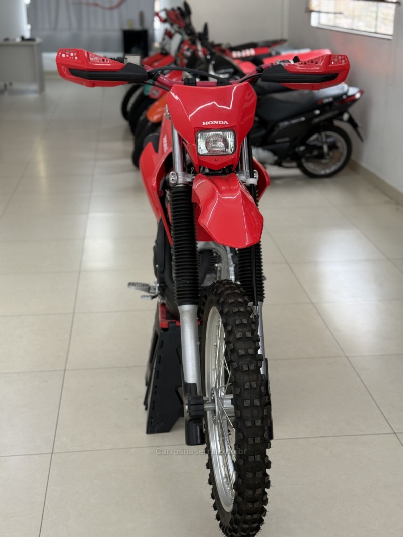 CRF 250F  - 2025 - FARROUPILHA