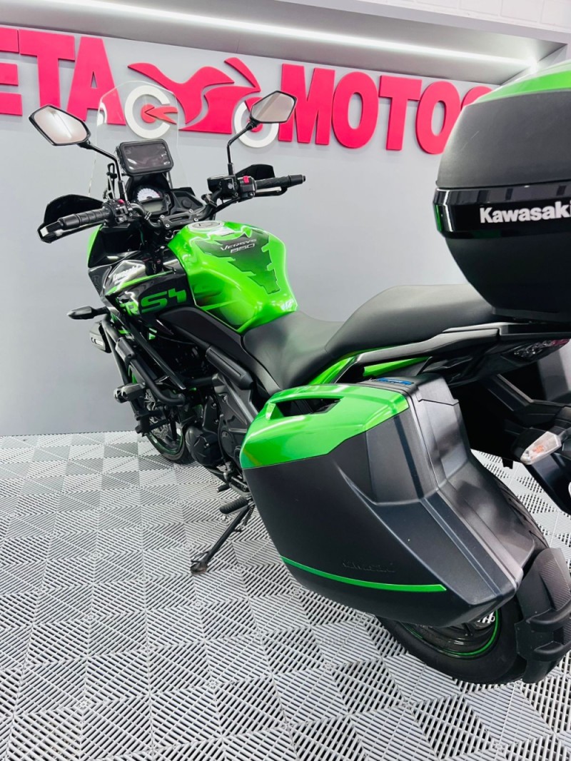 VERSYS 650  - 2018 - CAMPO BOM
