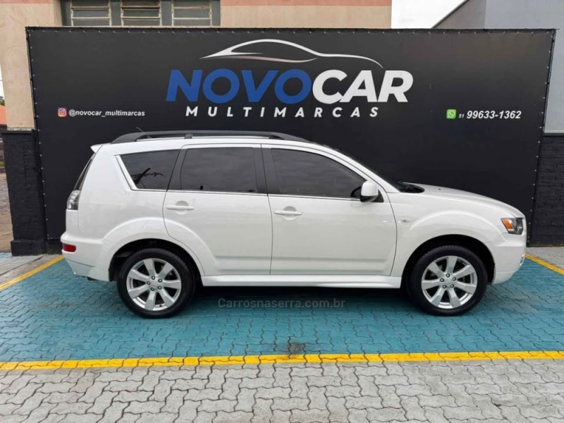 OUTLANDER 3.0 GT4 4X4 V6 24V GASOLINA 4P AUTOMÁTICO - 2013 - ESTâNCIA VELHA
