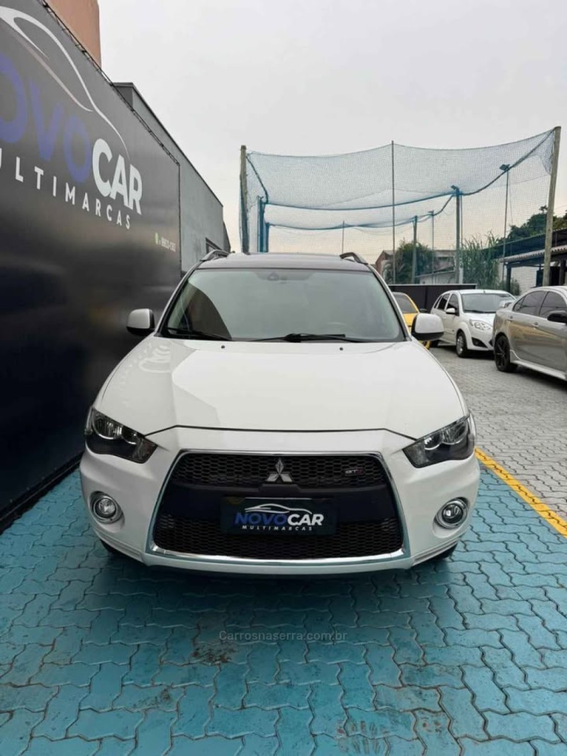 OUTLANDER 3.0 GT4 4X4 V6 24V GASOLINA 4P AUTOMÁTICO - 2013 - ESTâNCIA VELHA