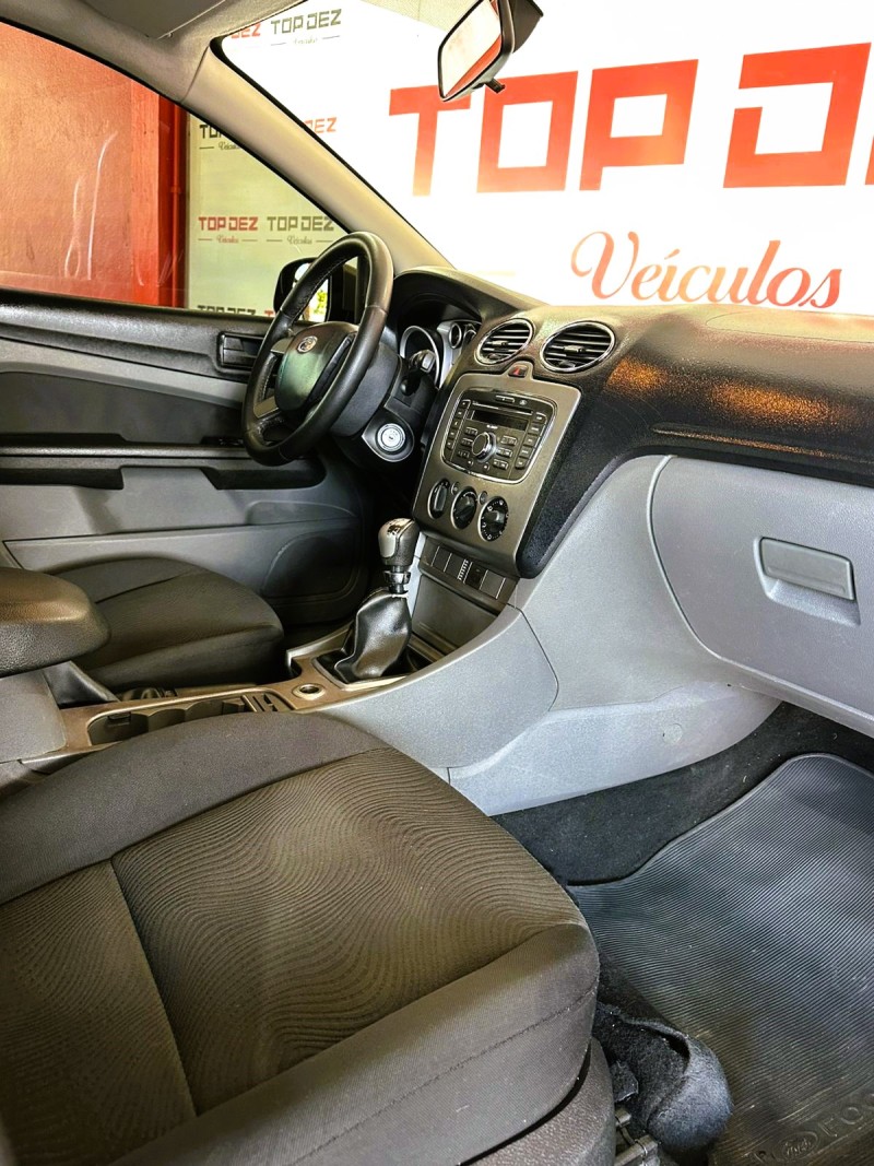 FOCUS 1.6 GLX 16V FLEX 4P MANUAL - 2011 - SãO SEBASTIãO DO CAí