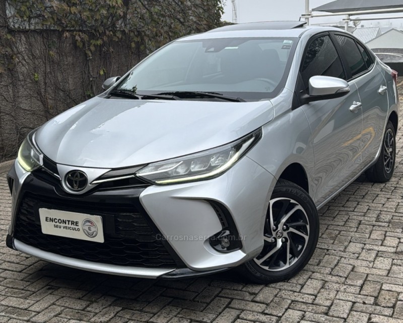 YARIS 1.5 XLS SEDAN 16V FLEX 4P AUTOMÁTICO