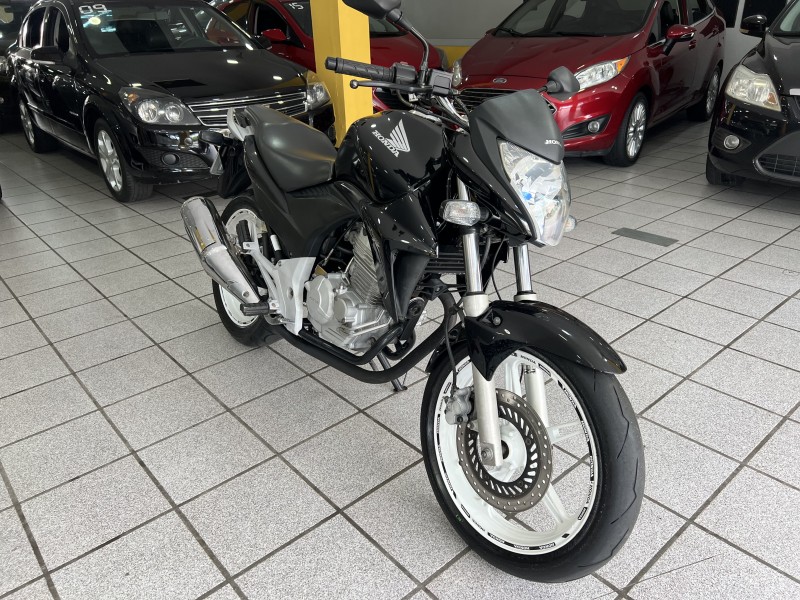 CB 300R ABS - 2014 - CAXIAS DO SUL