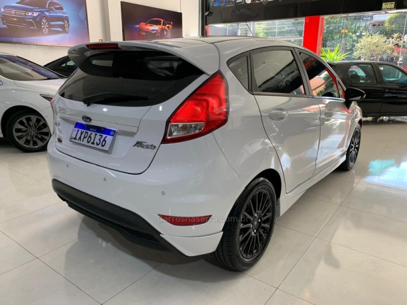 FIESTA 1.6 SPORT HATCH 16V FLEX 4P MANUAL - 2016 - NOVO HAMBURGO