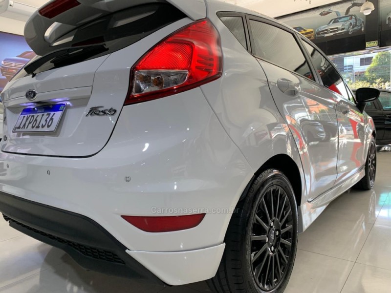 FIESTA 1.6 SPORT HATCH 16V FLEX 4P MANUAL - 2016 - NOVO HAMBURGO