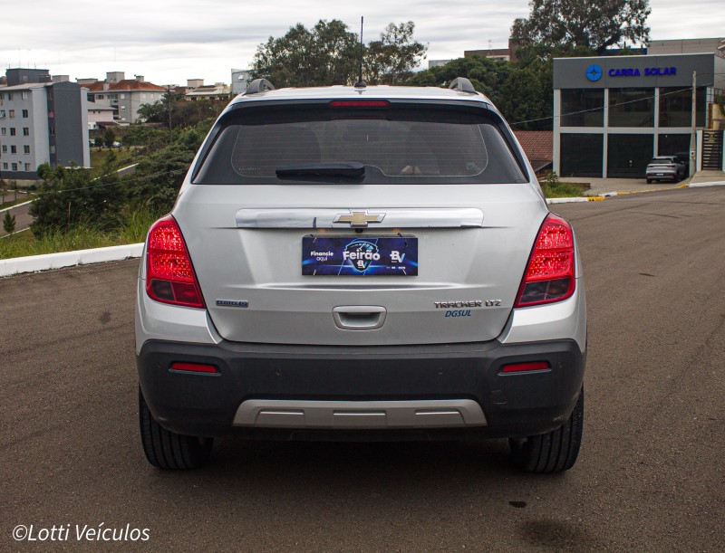 TRACKER 1.8 MPFI LTZ 4X2 16V FLEX 4P AUTOMÁTICO - 2016 - FARROUPILHA