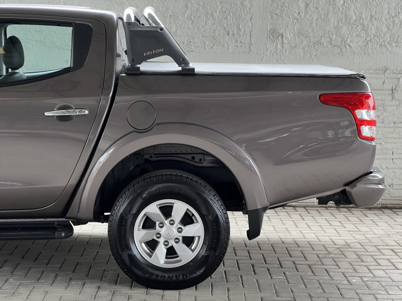 L200 TRITON 2.4 16V TURBO DIESEL SPORT HPE CD 4P 4X4 AUTOMÁTICO - 2018 - BENTO GONçALVES