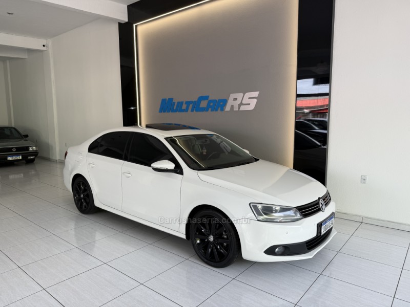 JETTA 2.0 COMFORTLINE FLEX 4P TIPTRONIC - 2013 - ESTâNCIA VELHA