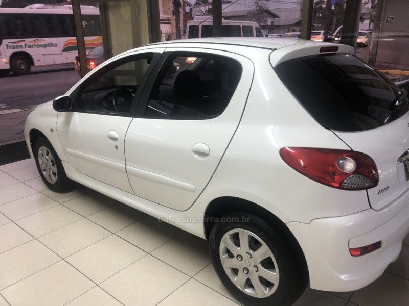 207 1.4 XR 8V FLEX 4P MANUAL - 2012 - FARROUPILHA