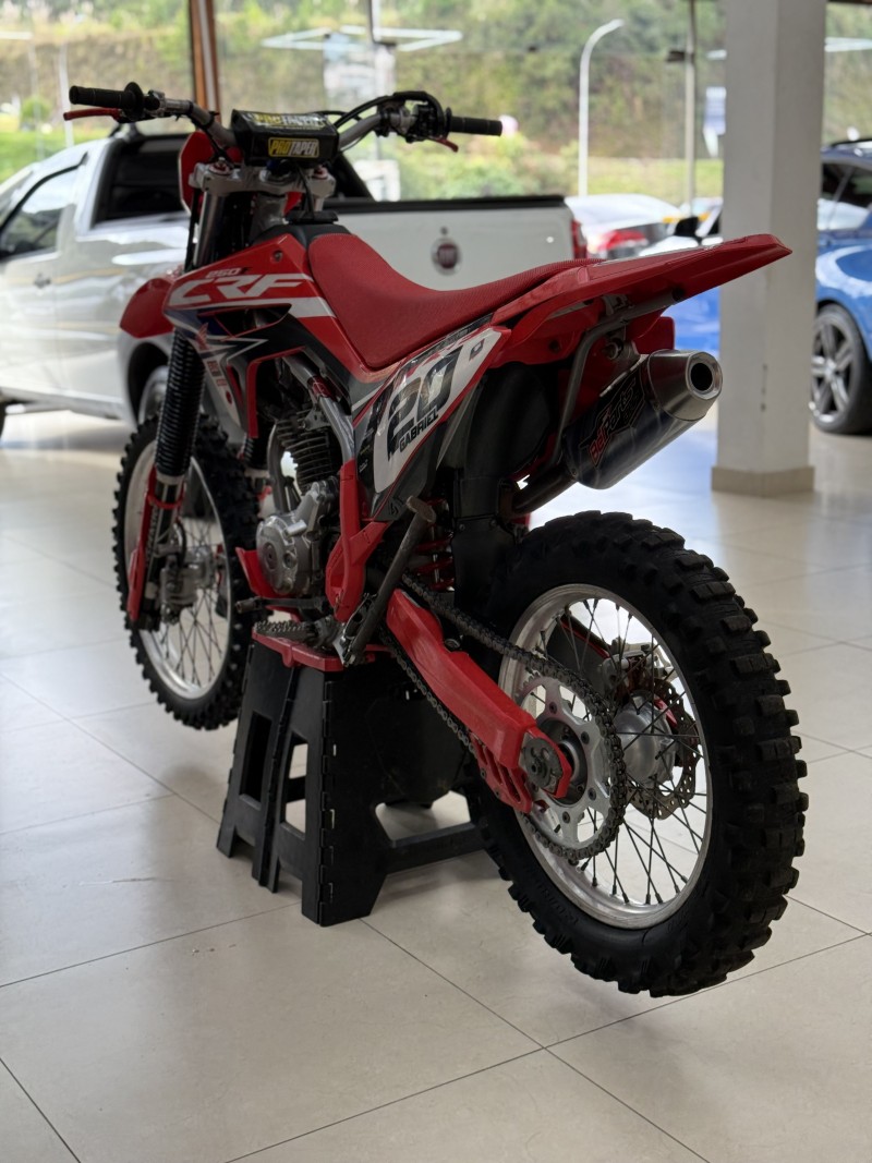 CRF 250F  - 2020 - FARROUPILHA