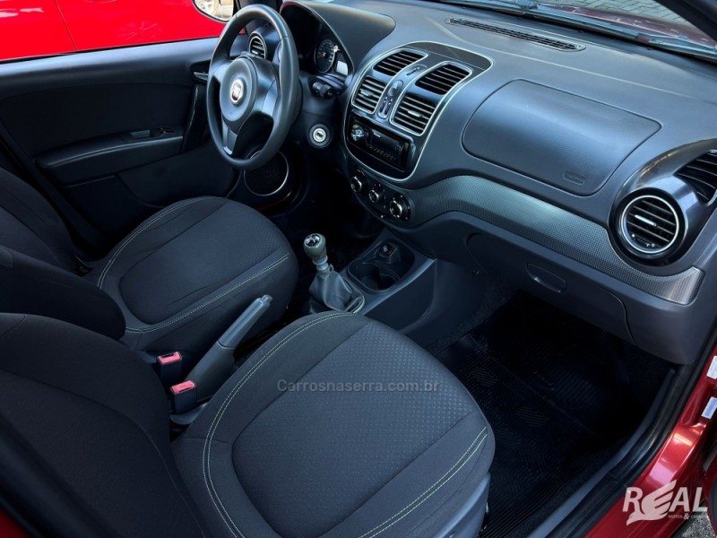 GRAND SIENA 1.4 MPI ATTRACTIVE 8V FLEX 4P MANUAL - 2015 - SAPIRANGA