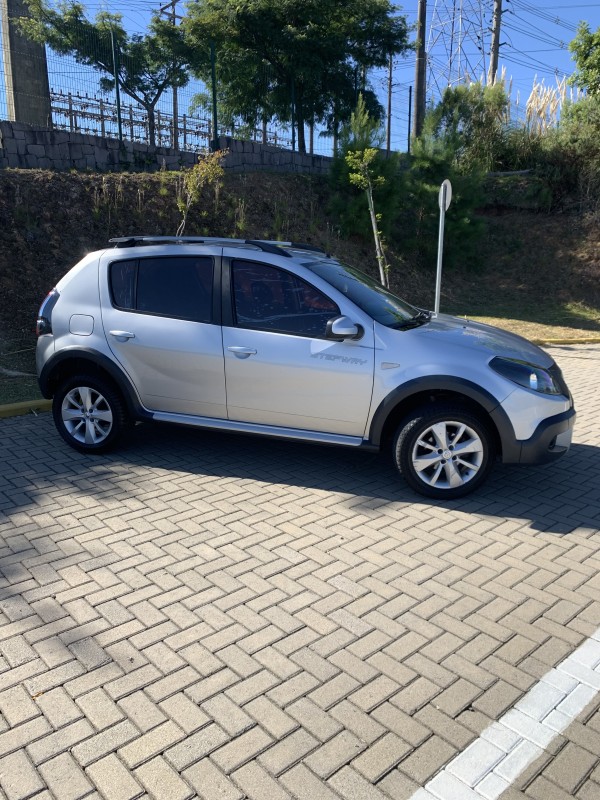 SANDERO 1.6 STEPWAY 16V FLEX 4P MANUAL - 2014 - CAXIAS DO SUL