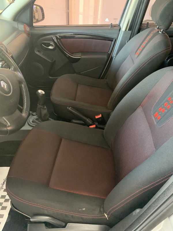 SANDERO 1.6 STEPWAY 16V FLEX 4P MANUAL - 2014 - CAXIAS DO SUL