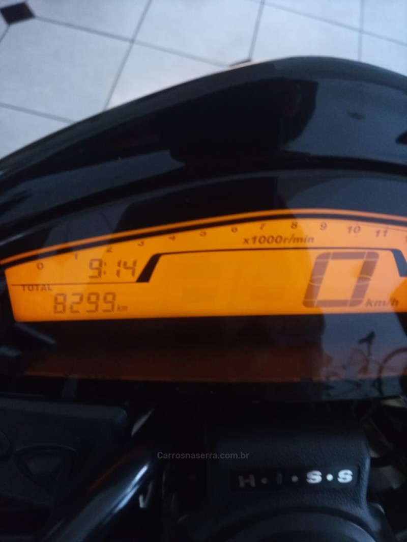CB 600F HORNET - 2012 - MONTENEGRO