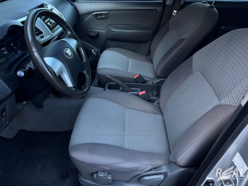 HILUX 3.0 SR 4X4 CD 16V TURBO INTERCOOLER DIESEL 4P MANUAL - 2012 - SAPIRANGA