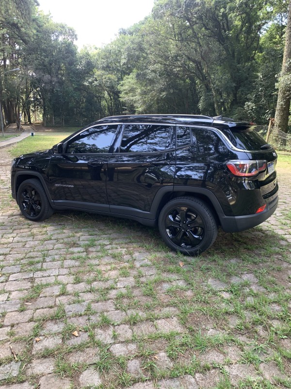 COMPASS 2.0 16V FLEX SPORT AUTOMÁTICO - 2017 - CAXIAS DO SUL