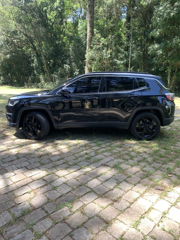 COMPASS 2.0 16V FLEX SPORT AUTOMÁTICO - 2017 - CAXIAS DO SUL