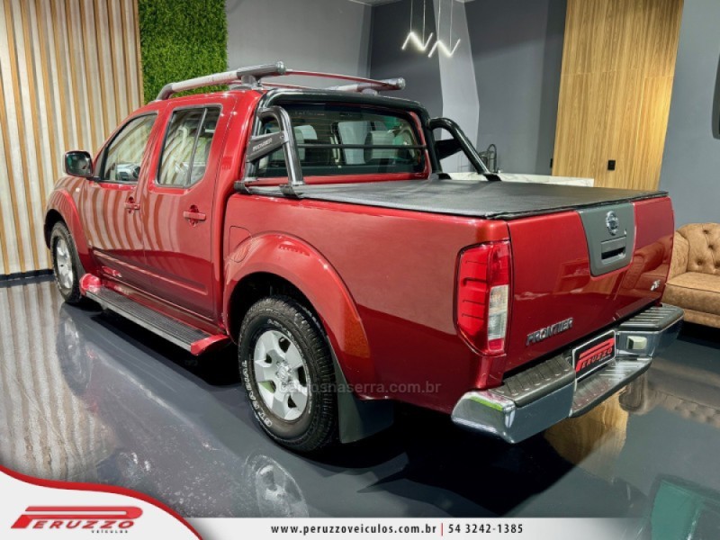 FRONTIER 2.5 XE 4X2 CD TURBO ELETRONIC DIESEL 4P MANUAL - 2013 - NOVA PRATA