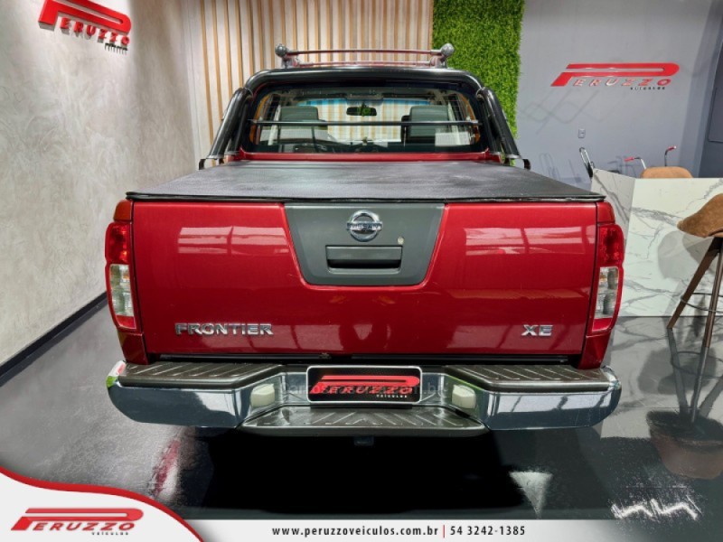 FRONTIER 2.5 XE 4X2 CD TURBO ELETRONIC DIESEL 4P MANUAL - 2013 - NOVA PRATA
