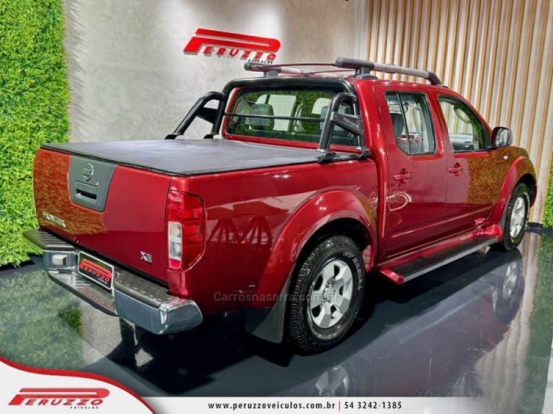 FRONTIER 2.5 XE 4X2 CD TURBO ELETRONIC DIESEL 4P MANUAL - 2013 - NOVA PRATA