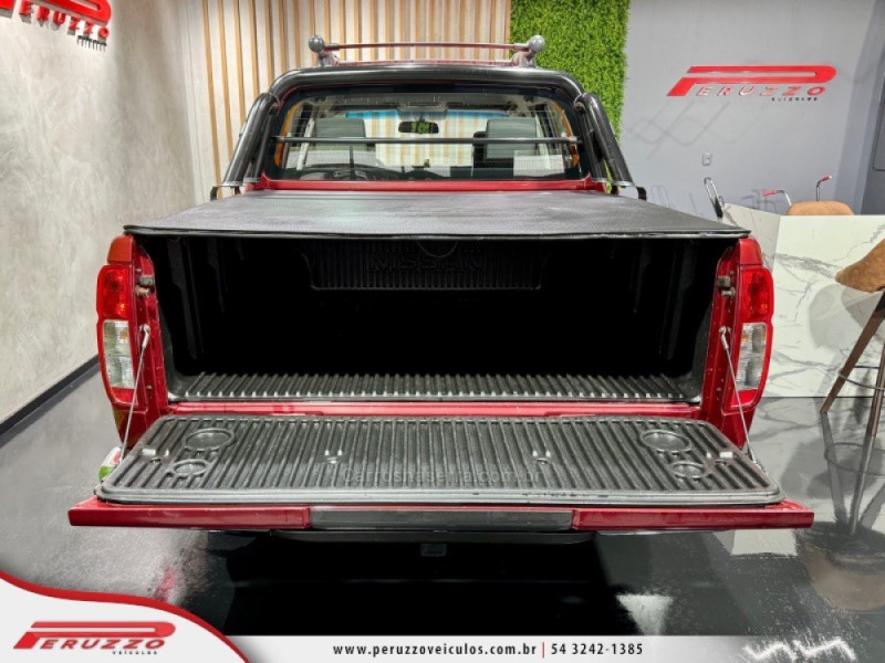 FRONTIER 2.5 XE 4X2 CD TURBO ELETRONIC DIESEL 4P MANUAL - 2013 - NOVA PRATA