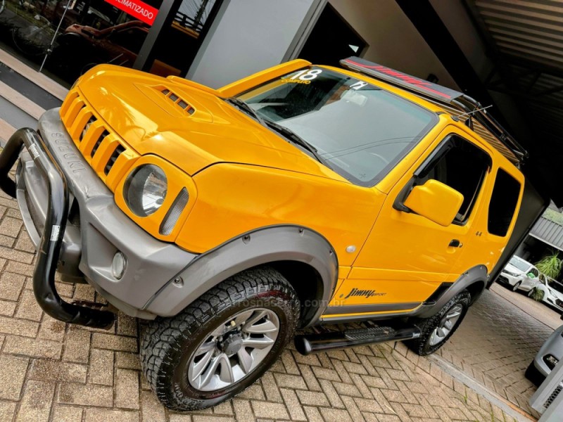 JIMNY 1.3 4SPORT 4X4 16V GASOLINA 2P MANUAL - 2018 - TRêS COROAS