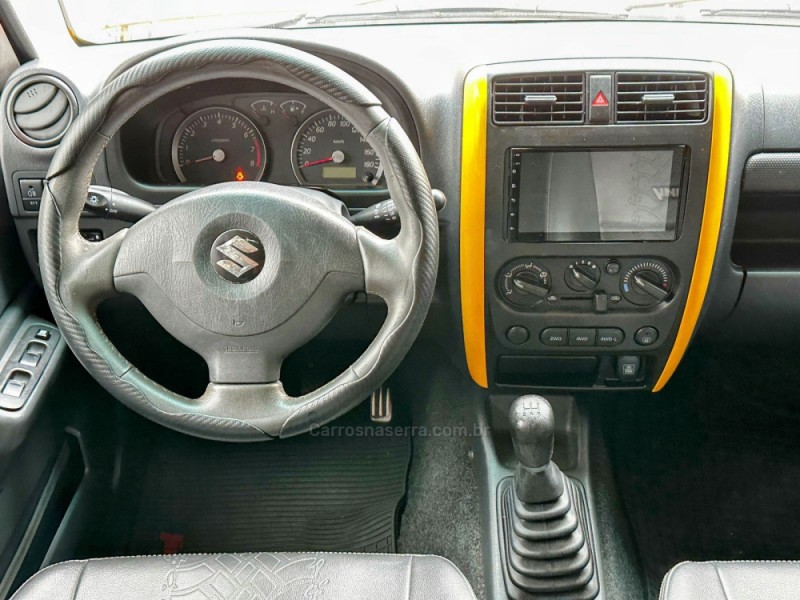 JIMNY 1.3 4SPORT 4X4 16V GASOLINA 2P MANUAL - 2018 - TRêS COROAS