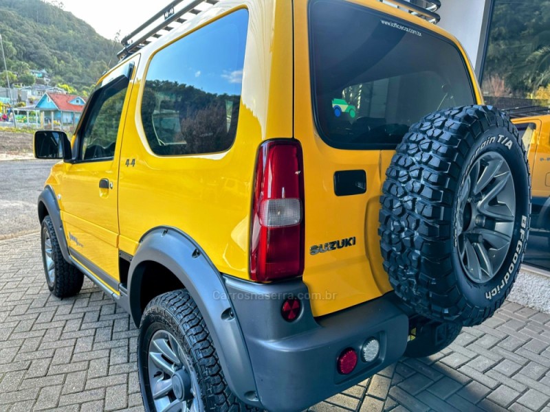 JIMNY 1.3 4SPORT 4X4 16V GASOLINA 2P MANUAL - 2018 - TRêS COROAS
