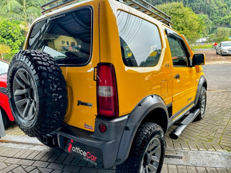 JIMNY 1.3 4SPORT 4X4 16V GASOLINA 2P MANUAL - 2018 - TRêS COROAS
